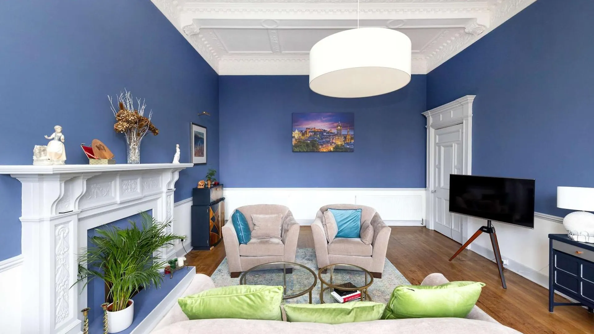 Joivy Spacious 2-Bedroom Ground Floor Flat Edinburgh 0*,  United Kingdom
